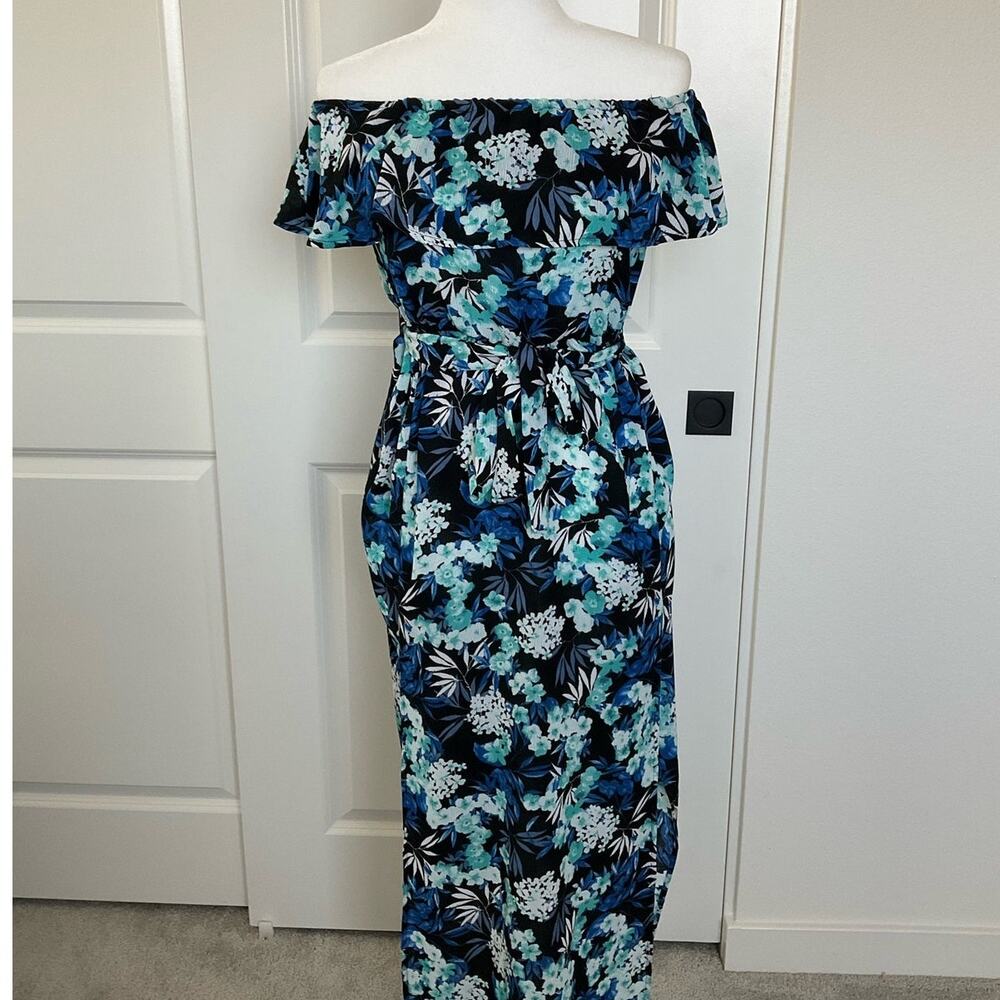 Women's Midi Length Dress by Emerald Sandae Size Small NWOT